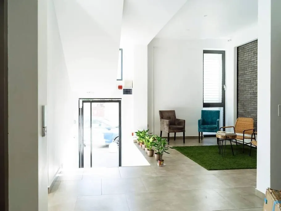 Central 10 Apartment - New Building & Parking Bucarest