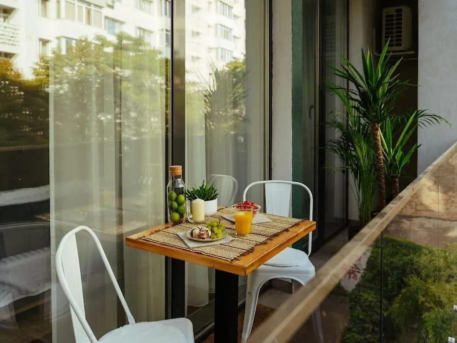 Central 10 Apartment - New Building & Parking Bucarest