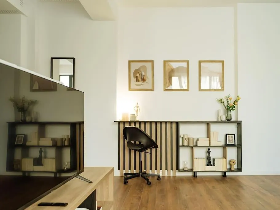 Central 10 Apartment - New Building & Parking Bucarest