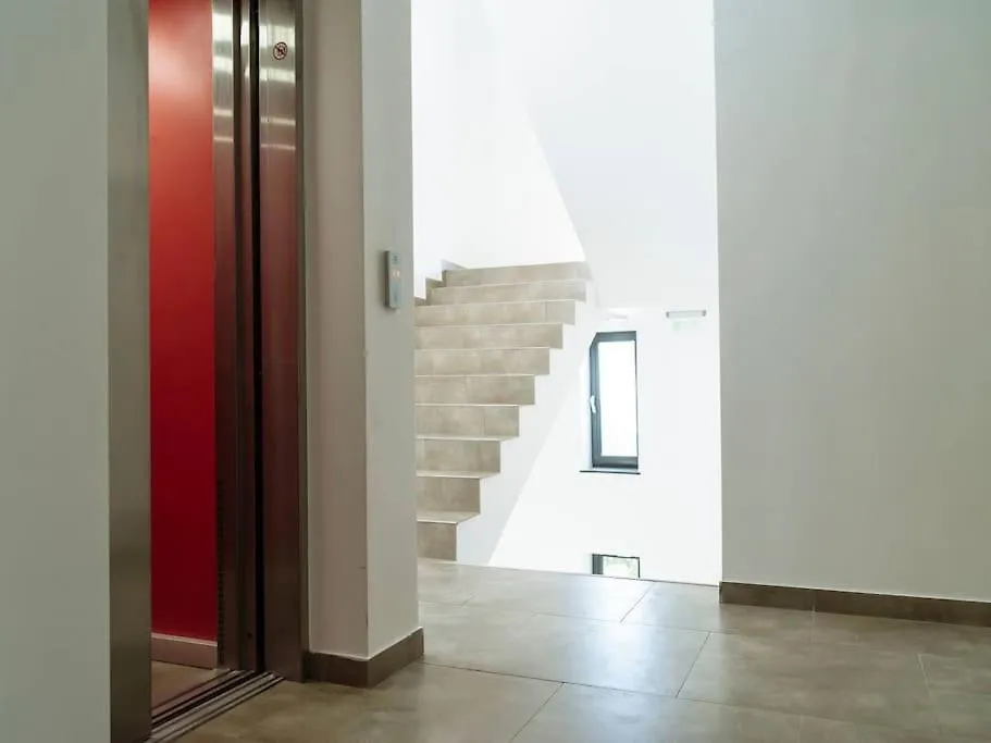 Central 10 Apartment - New Building & Parking Bucarest 0*,
